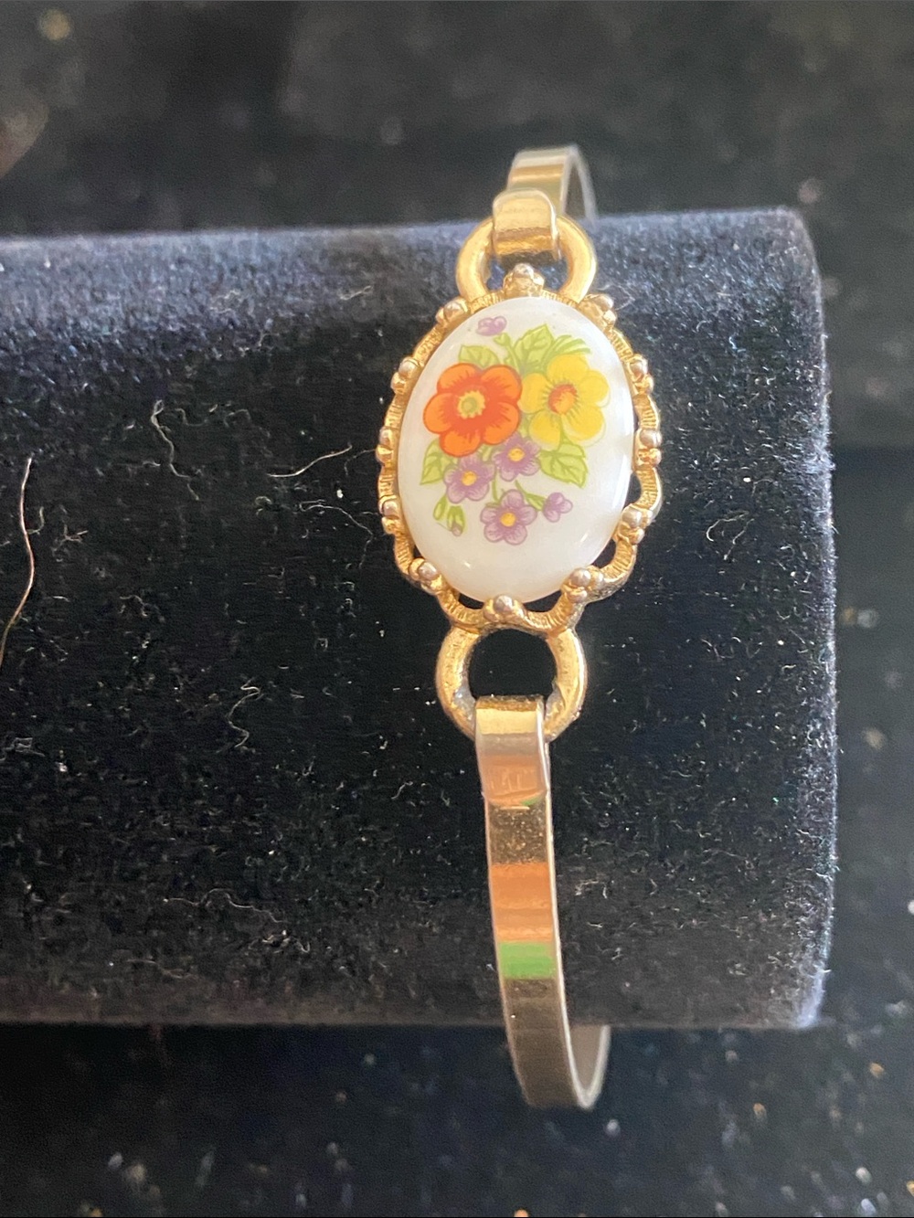 Vintage Avon Gold-Tone Floral Porcelain Oval Bracelet Orange  & Yellow + Flowers